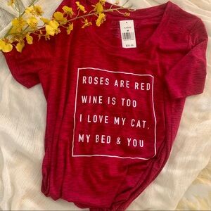 🇺🇸 NWT “Roses Are Red” T-Shirt Fith Sun